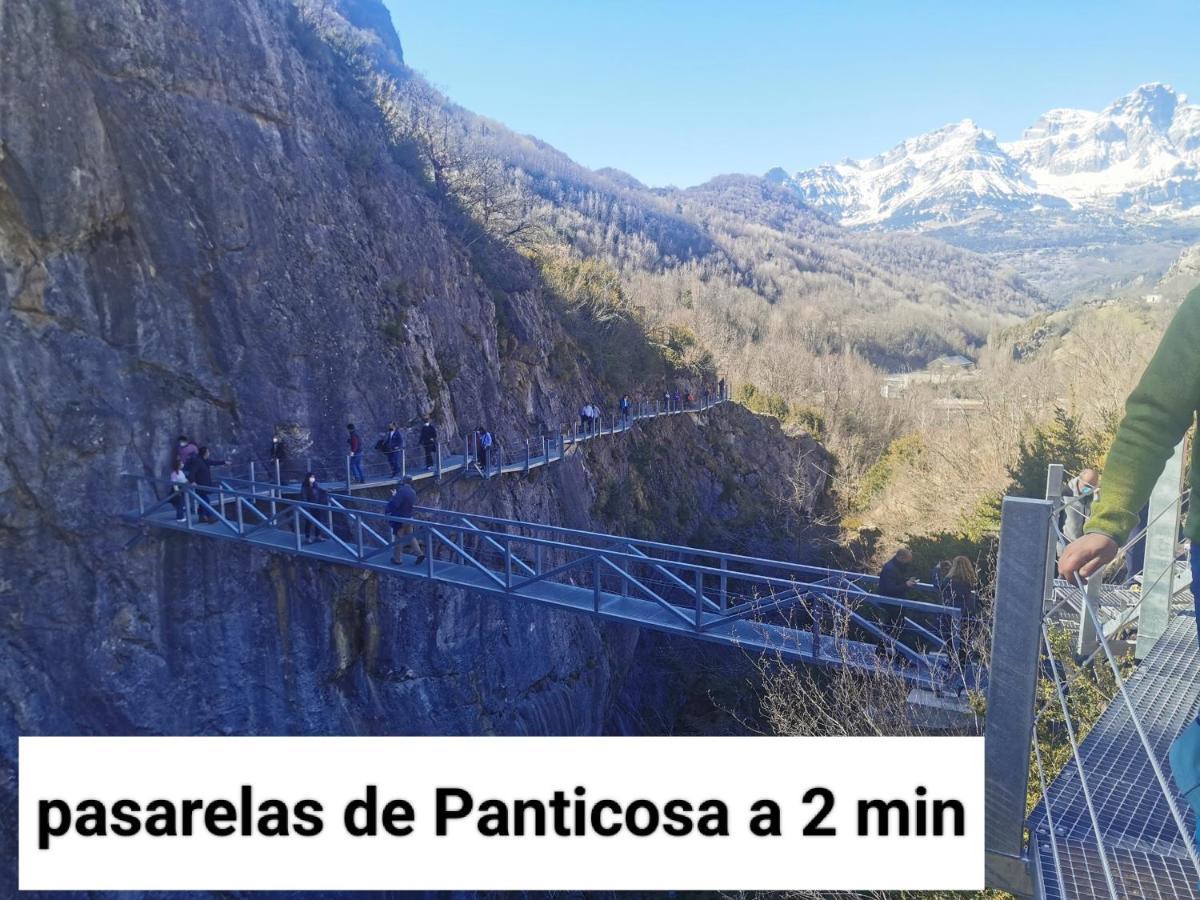 Los Cachorros El Pueyo de Jaca Eksteriør bilde